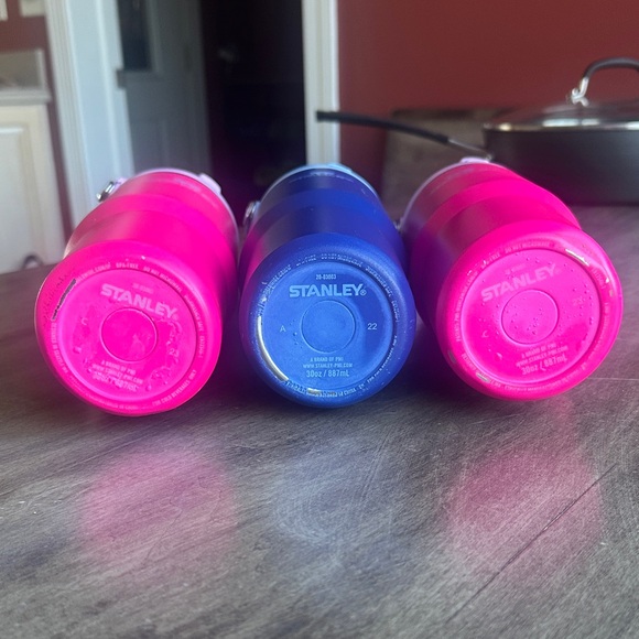 Stanley IceFlow Flip Straw Tumblers 🧊 - Picture 6 of 10